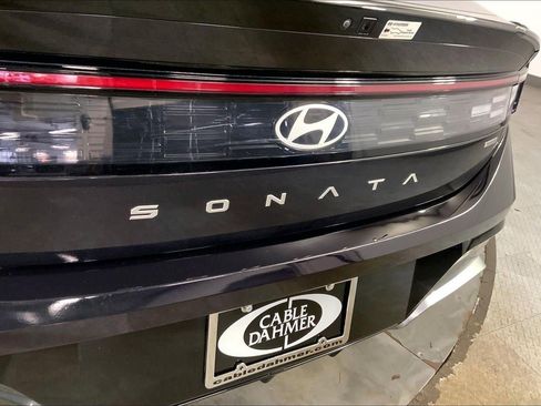 Used 2025 Hyundai Sonata SEL FWD image 8