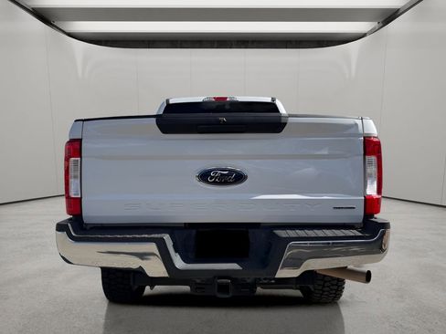 Used 2019 Ford F250 XLT image 6