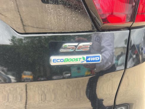 Used 2019 Ford Escape SE image 18