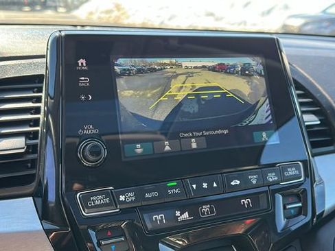 Used 2023 Honda Odyssey EX-L image 16