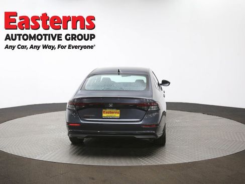 Used 2025 Honda Accord SE image 37