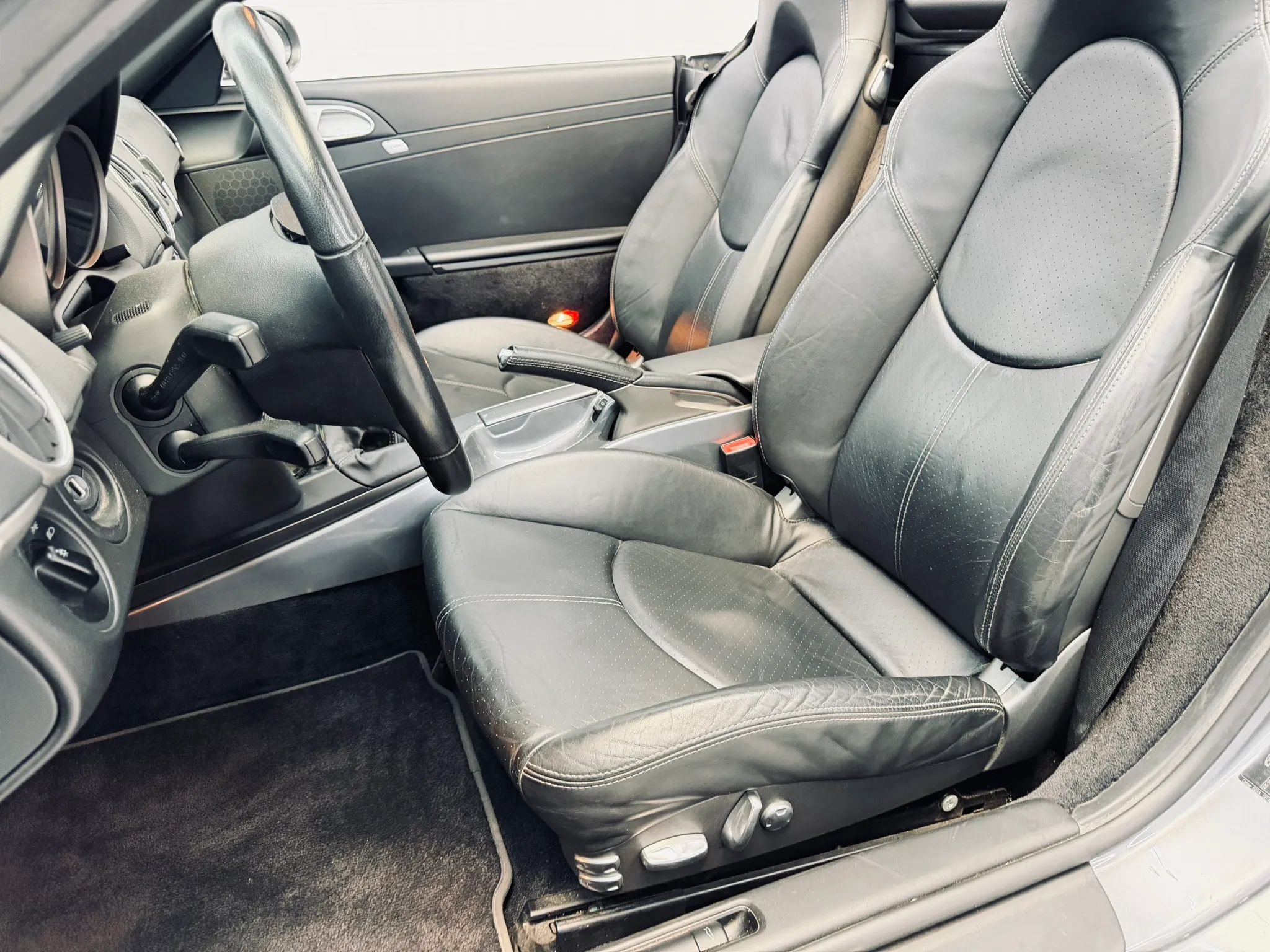 Used 2005 Porsche Boxster RWD image 20