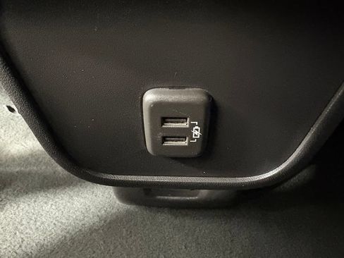 Used 2024 GMC Terrain SLT FWD image 38