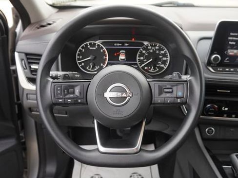 Used 2023 Nissan Rogue SV FWD image 28