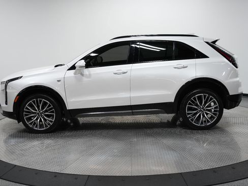 Used 2024 Cadillac XT4 Sport image 5