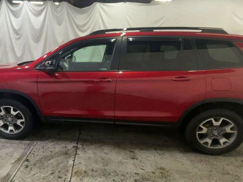 Used 2023 Honda Passport TrailSport image 5