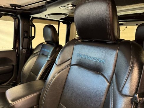 Used 2022 Jeep Wrangler Unlimited Rubicon 4xe w/ Cold Weather Group AWD/4WD image 30