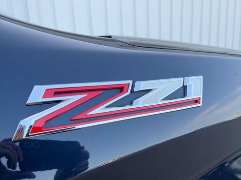 Used 2022 Chevrolet Silverado 1500 LT w/ Z71 Off-Road Package AWD/4WD image 36