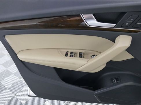 Used 2020 Audi Q5 2.0T Premium Plus image 10