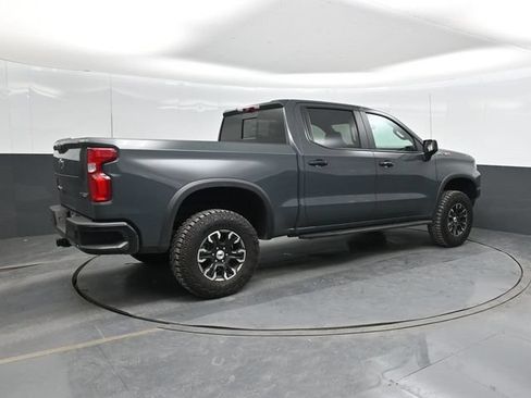 Used 2025 Chevrolet Silverado 1500 ZR2 w/ Technology Package AWD/4WD image 3
