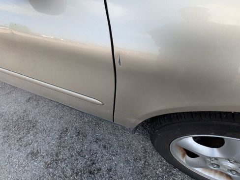 Used 2001 Ford Taurus SES FWD image 18