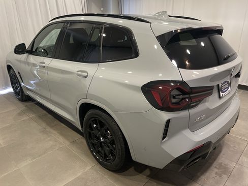 Used 2024 BMW X3 xDrive30i w/ Premium Package image 4