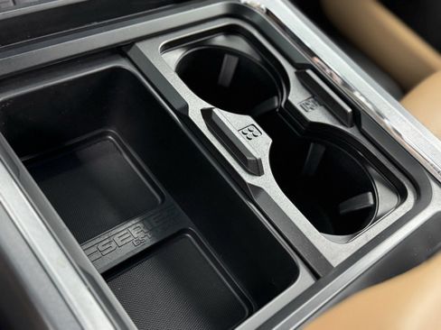 Used 2024 Ford F350 Lariat w/ Chrome Package image 35