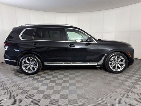 Used 2026 BMW X7 xDrive40i AWD/4WD image 8