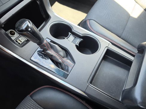 Used 2016 Toyota Camry SE image 23