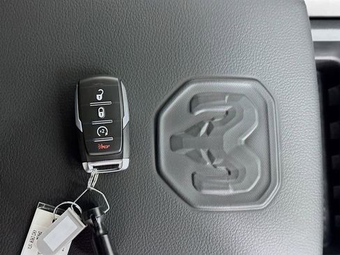 New 2026 RAM 4500 4x4 Crew Cab DRW w/ Laramie Trim Package image 19