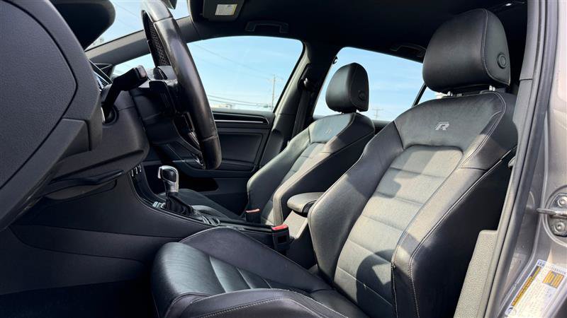 Used 2017 Volkswagen Golf R 4-Door AWD/4WD image 24