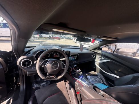 Used 2018 Chevrolet Camaro ZL1 RWD image 7