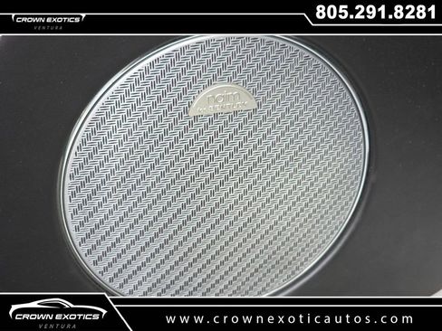 Used 2017 Bentley Bentayga image 23