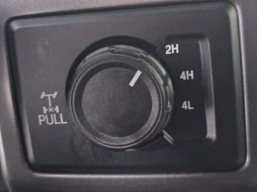 Used 2019 Ford F150 XLT w/ Equipment Group 302A Luxury AWD/4WD image 19