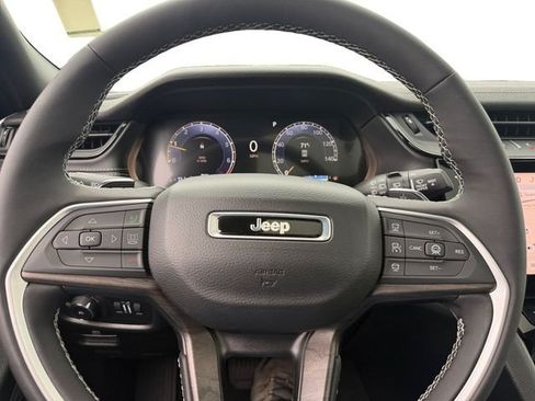 New 2026 Jeep Grand Cherokee L Limited AWD/4WD image 18