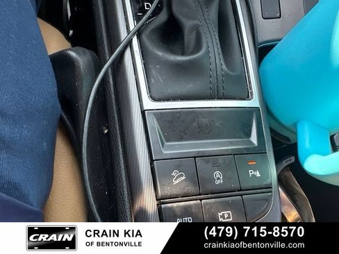 Certified 2026 Kia Sportage EX w/ EX Panorama Roof Package FWD image 19