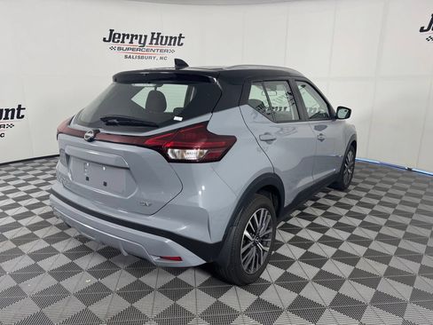 Used 2024 Nissan Kicks SV FWD image 7