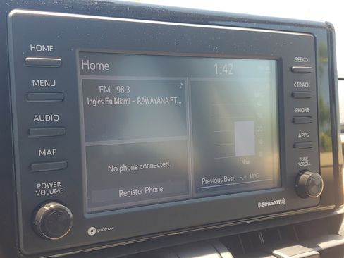 Used 2022 Toyota RAV4 XLE w/ Convenience Package FWD image 27