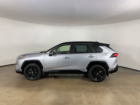 Used 2024 Toyota RAV4 XSE w/ Advanced Technology Package AWD/4WD image 16