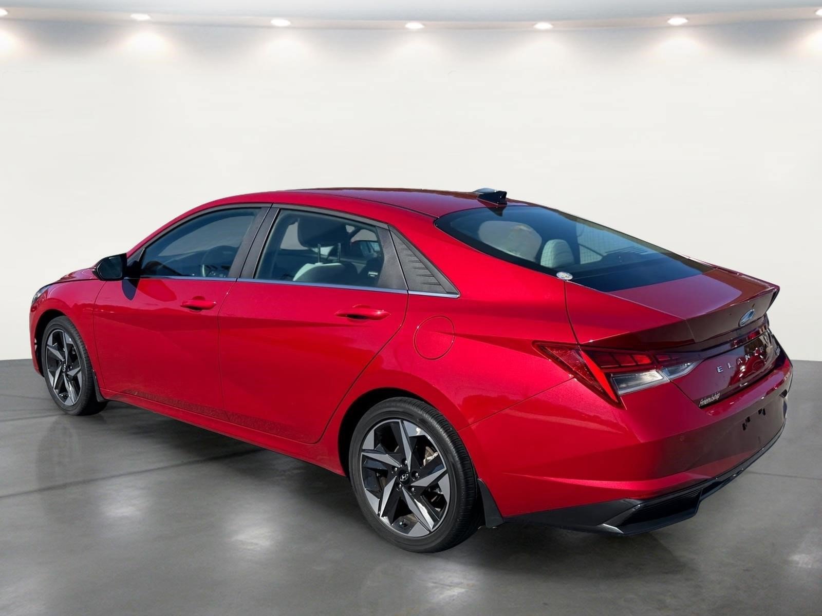 Used 2023 Hyundai Elantra Limited FWD image 16