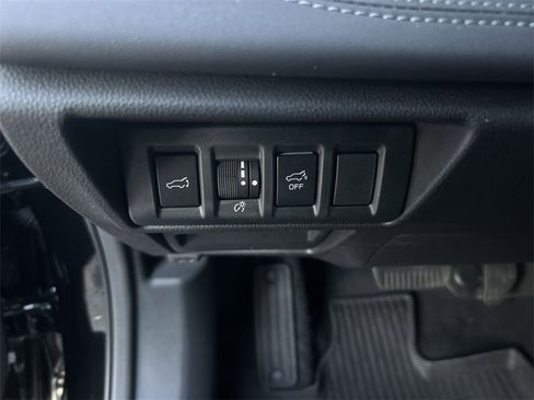 Certified 2023 Subaru Outback Limited image 17