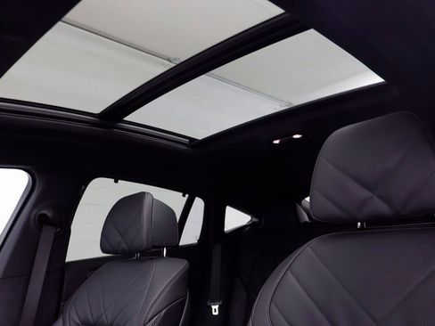 New 2026 BMW X6 xDrive40i w/ Climate Comfort Package image 13