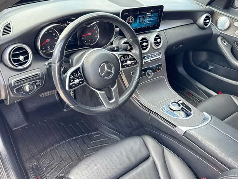 Used 2020 Mercedes-Benz C 300 4MATIC Sedan image 2