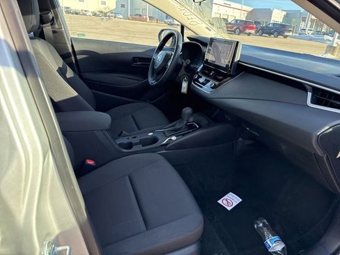 Used 2025 Toyota Corolla LE image 17