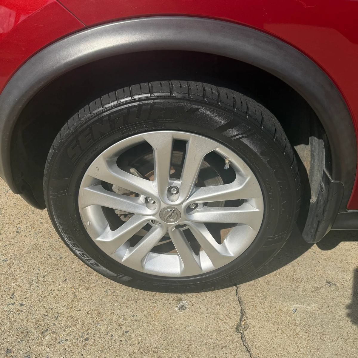 Used 2016 Nissan Juke SV FWD image 25