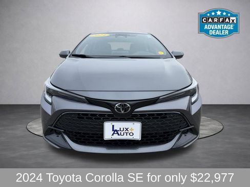 Used 2024 Toyota Corolla SE w/ SE Package image 7