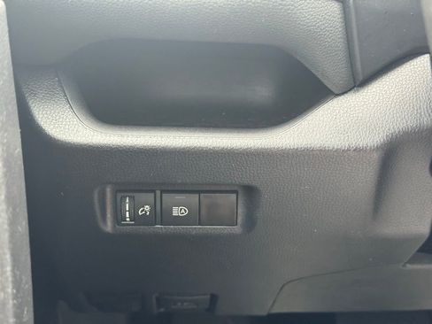 Used 2023 Toyota RAV4 XLE image 25