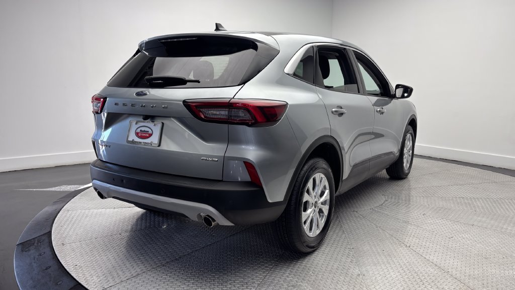 Used 2023 Ford Escape Active w/ Tech Pack #1 AWD/4WD image 38