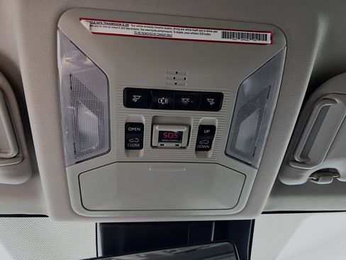 Used 2019 Toyota RAV4 Limited image 21