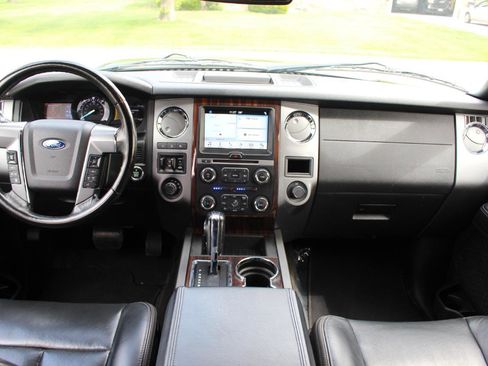 Used 2016 Ford Expedition Platinum AWD/4WD image 31