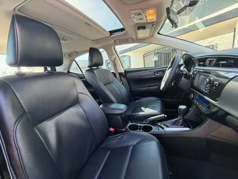 Used 2016 Toyota Corolla LE Premium FWD image 5