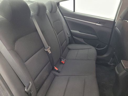 Used 2020 Hyundai Elantra SE w/ Winter Weather Package image 19