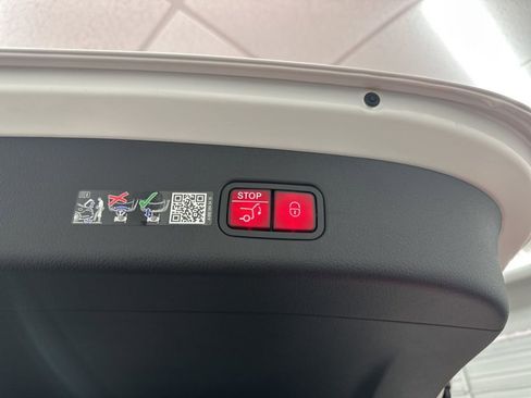 New 2026 Mercedes-Benz GLC 300 4MATIC image 26