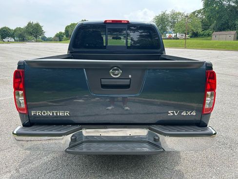 Used 2014 Nissan Frontier SV AWD/4WD image 6