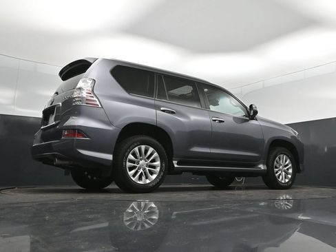 Certified 2021 Lexus GX 460 Premium w/ Premium Package AWD/4WD image 44