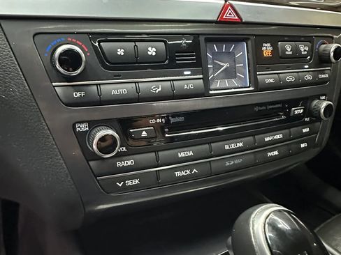 Used 2016 Hyundai Genesis 3.8 w/ Option Group 03 image 17