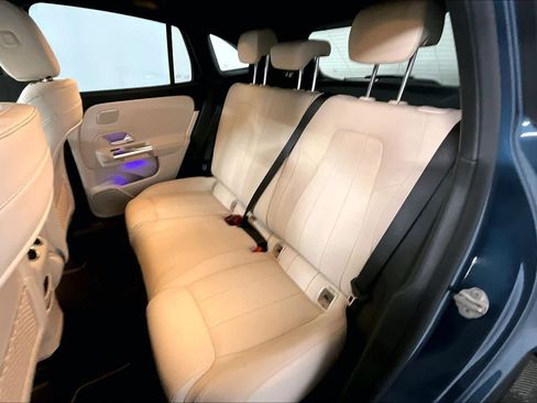 Used 2021 Mercedes-Benz GLA 250 4MATIC image 19