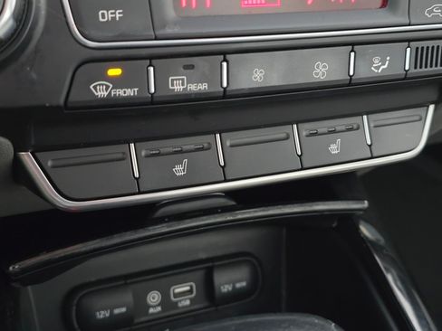 Used 2019 Kia Sorento SX FWD image 34