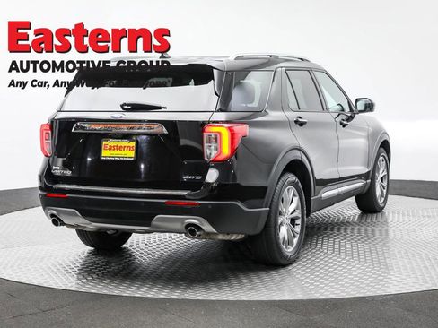 Used 2022 Ford Explorer Limited w/ Equipment Group 301A AWD/4WD image 5