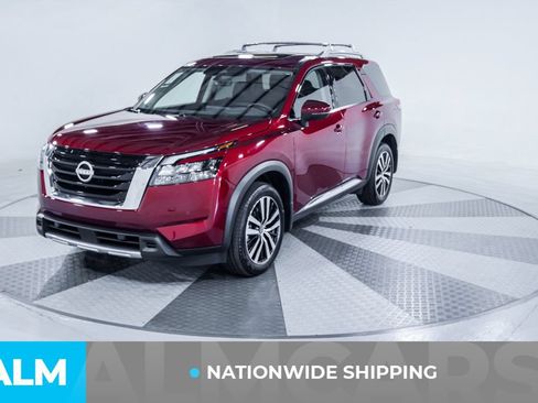 Used 2025 Nissan Pathfinder Platinum w/ Cargo Package AWD/4WD image 2